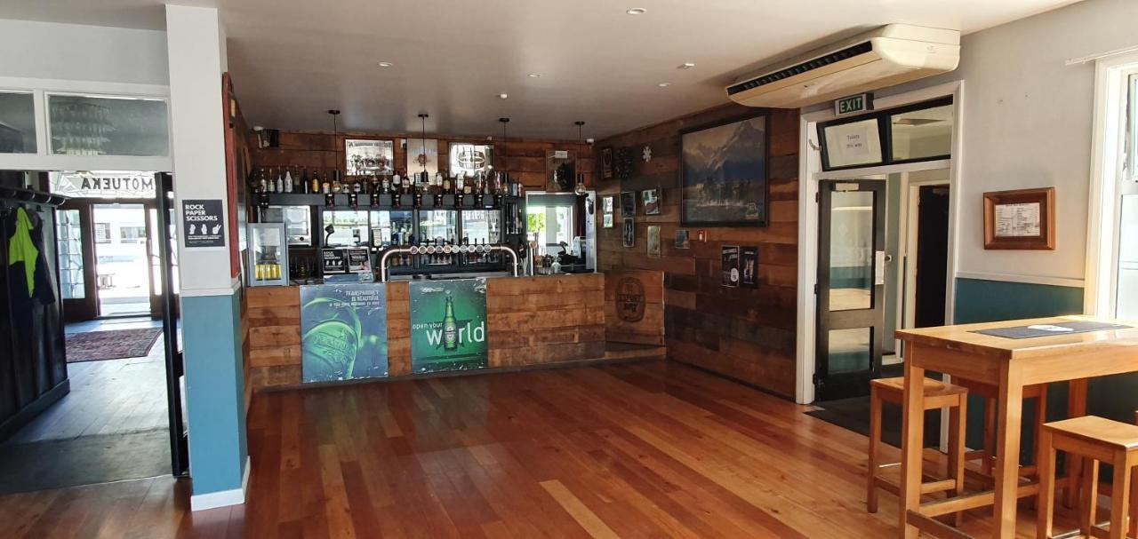 Hotel Motueka Backpackers, Loud Live Music Friday Saturday Nights Buitenkant foto
