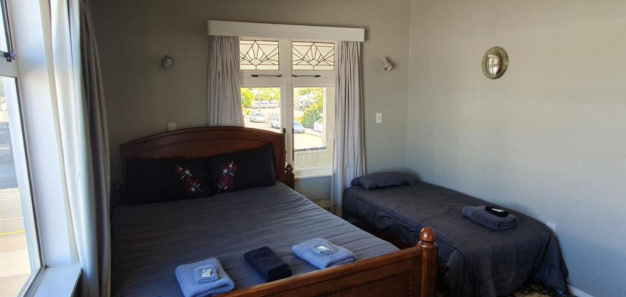 Hotel Motueka Backpackers, Loud Live Music Friday Saturday Nights Buitenkant foto