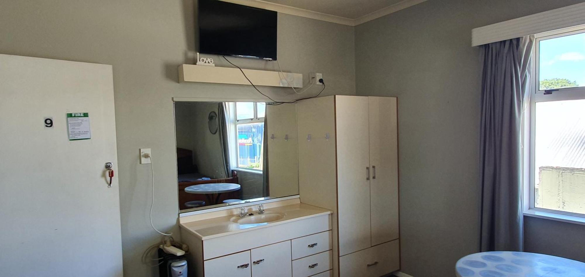 Hotel Motueka Backpackers, Loud Live Music Friday Saturday Nights Kamer foto